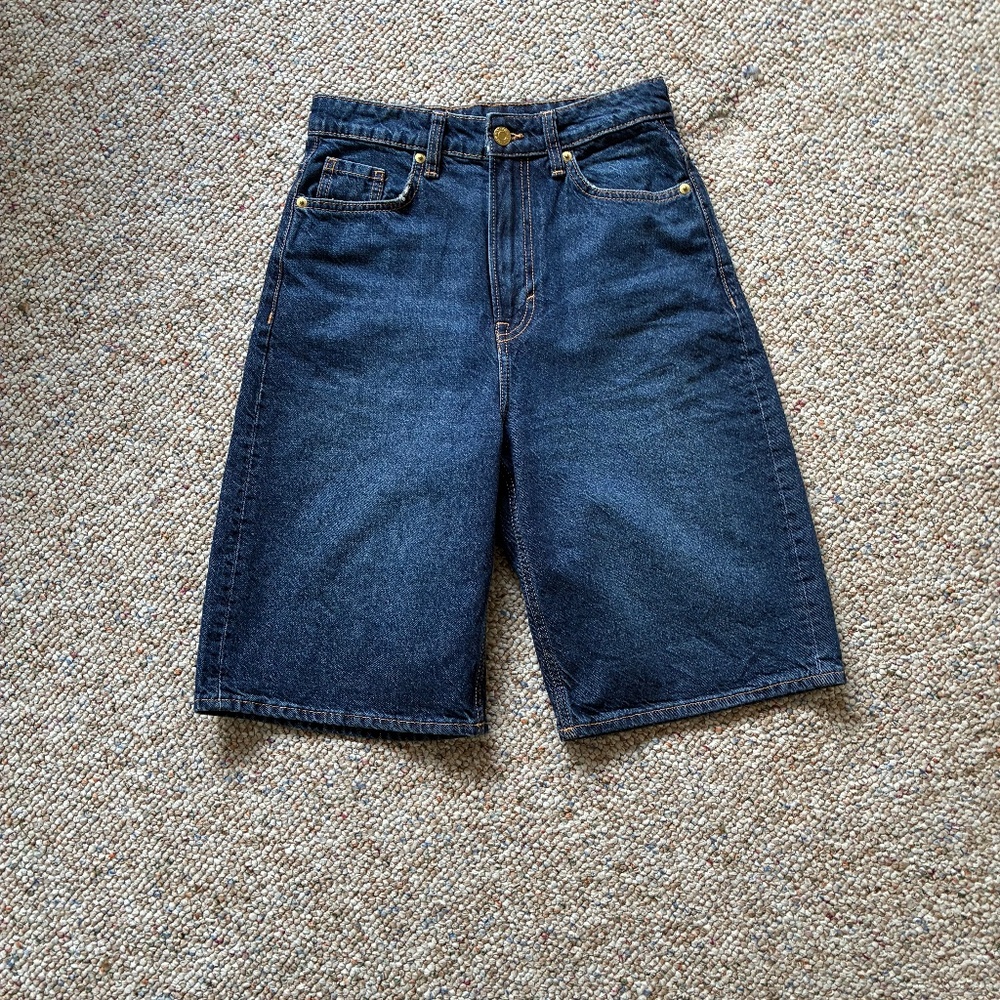 H&M Baggy High Rise Bermuda Shorts Size 0